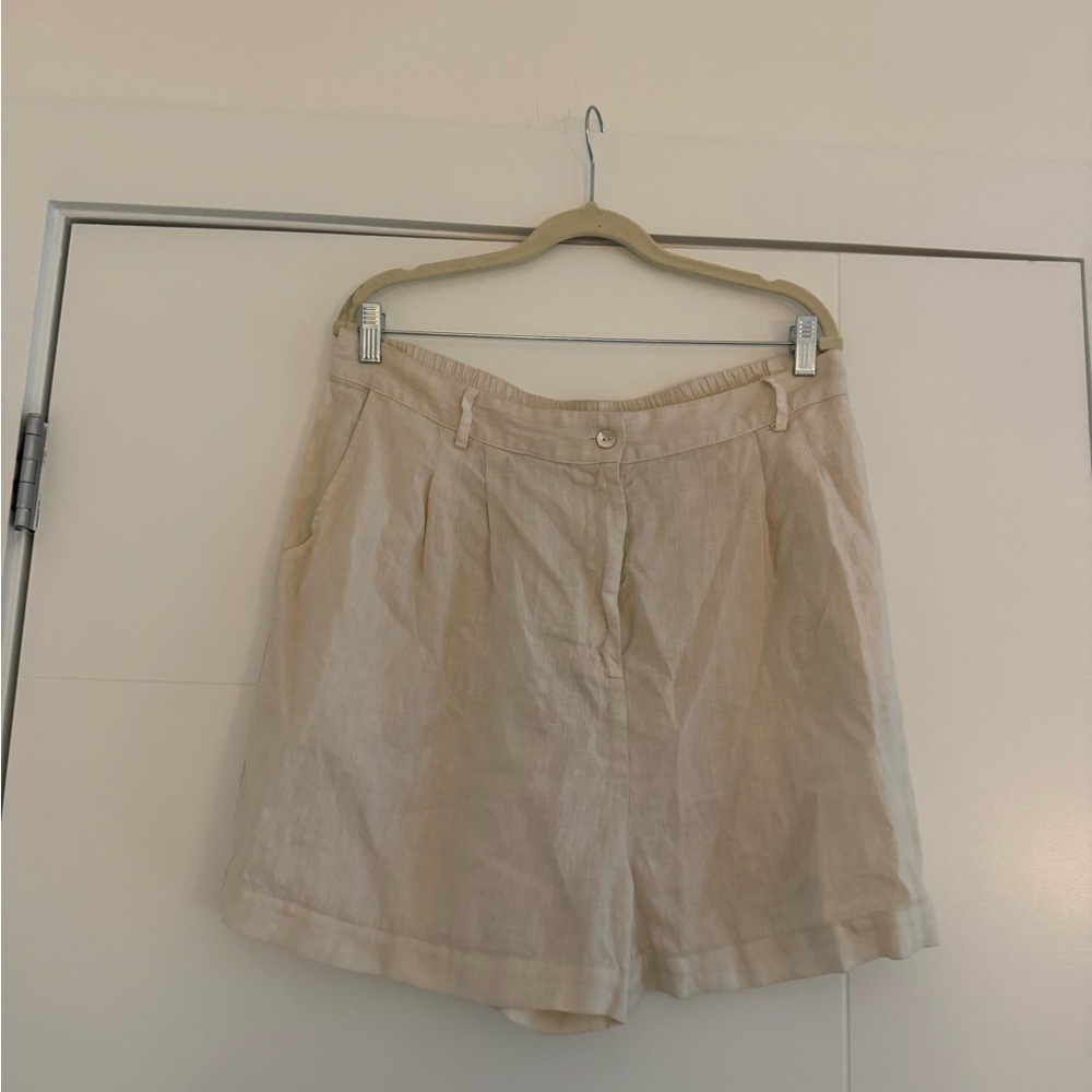 DONNI. Light Beige Linen-Blend Bermuda Shorts